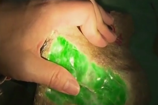 真翡翠和假翡翠区别