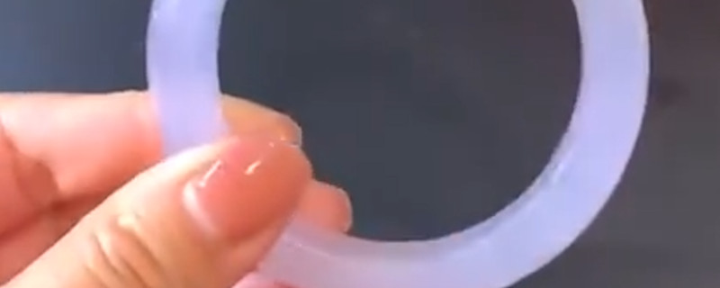 翡翠手镯怎么养才能透