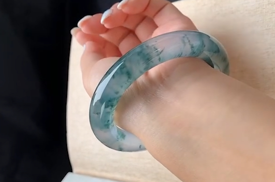 玉镯的鉴别