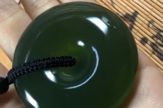 翡翠有什么作用和效果