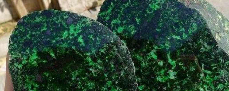 如何分辨翡翠原石好坏