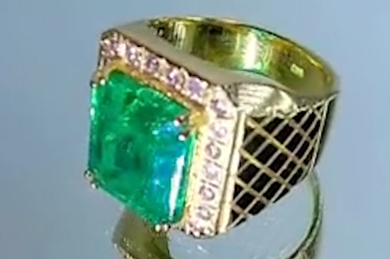 女人戴戒指在各个手指的意义