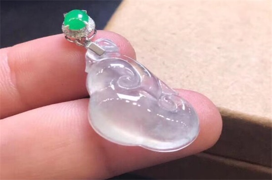 怎样识别翡翠的真假