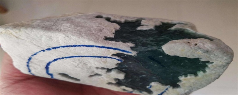 如何挑选翡翠原石