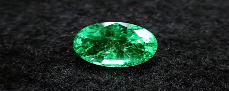 祖母绿和翡翠的区别