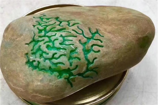 翡翠原石鉴定方法