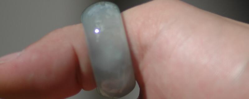 怎样挑翡翠手镯