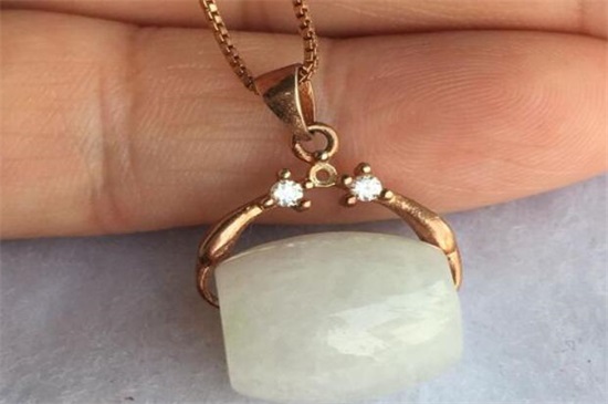 路路通吊坠禁忌