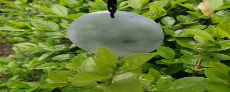 合成翡翠的鉴定特征