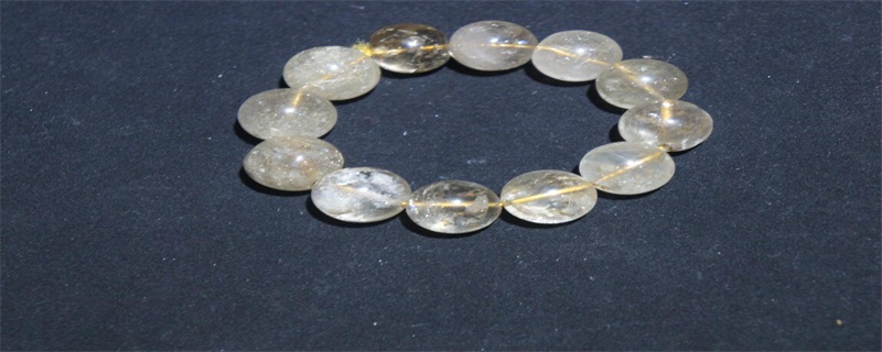 水晶手串的功效与禁忌