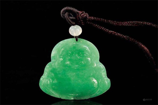 翡翠是玉吗?翡翠和玉的区别是什么