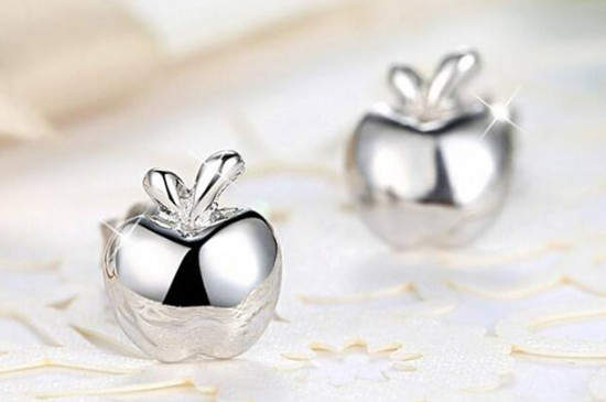 苹果耳饰的寓意和象征