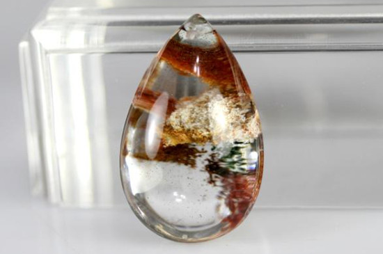 鸩羽幽灵水晶功效