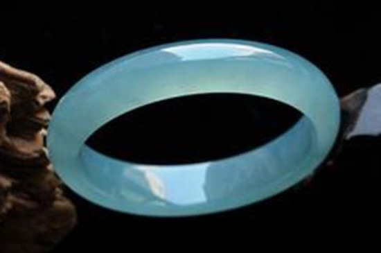 天青冻和翡翠的区别