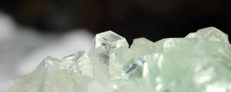 鱼眼石是什么水晶