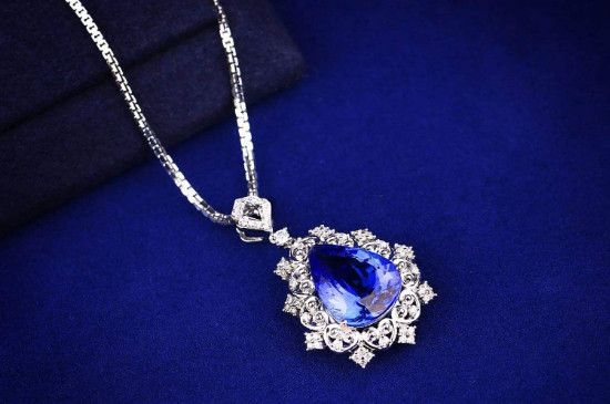 黝帘石是水晶吗