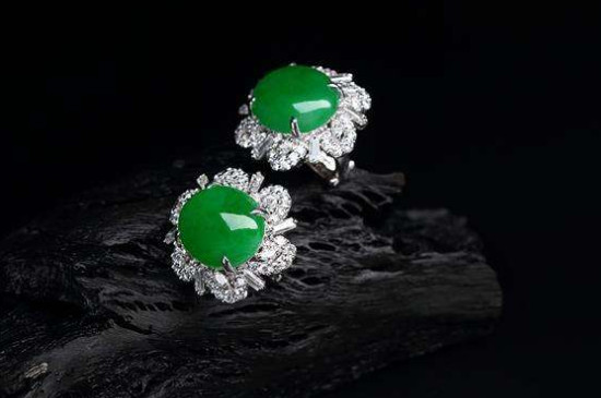 天然翡翠的密度是多少