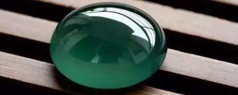 翡翠和黄金可以一起带吗