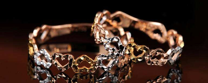 单身戒指戴哪个手指男