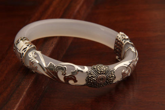 戴手镯有什么好处