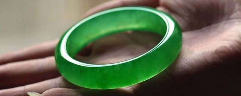 翡翠手镯的棉能化开吗