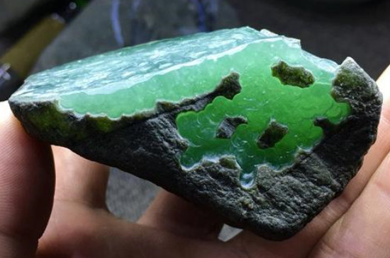 翡翠原石切割技巧