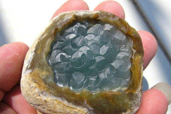 翡翠原石切割技巧