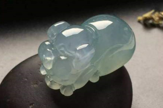 糯冰种翡翠什么样