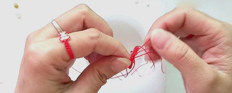 蝴蝶结戒指编法