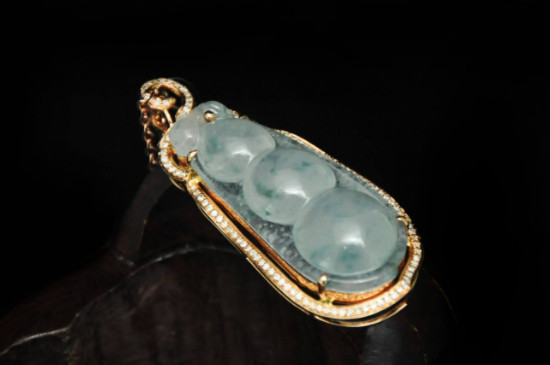 翡翠越戴越浑浊怎么办