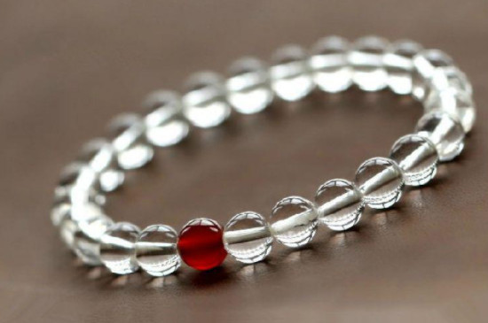 白色水晶手链的寓意是什么