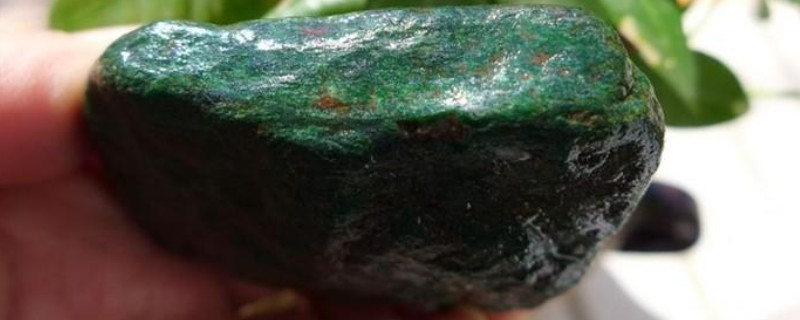 翡翠原石如何看种