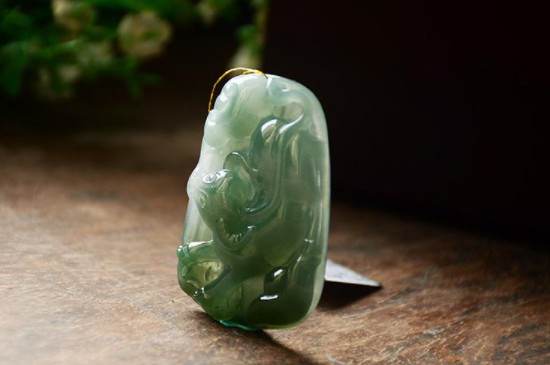 干青和翡翠的区别