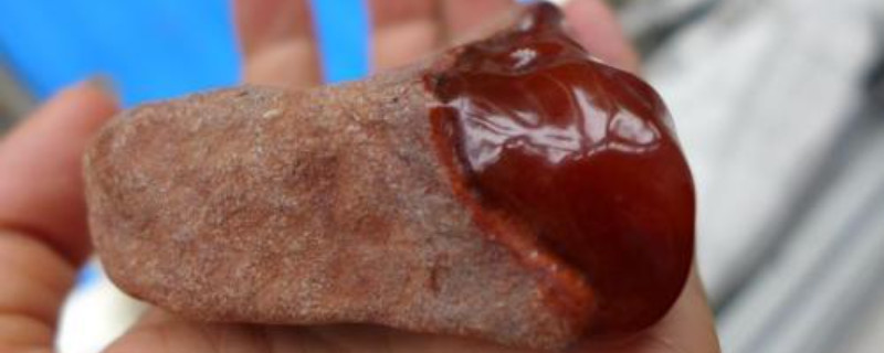 翡翠原石去皮怎么知道到肉了