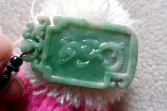 龙凤玉佩适合什么人戴