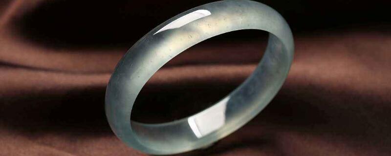 翡翠与和田玉的区别