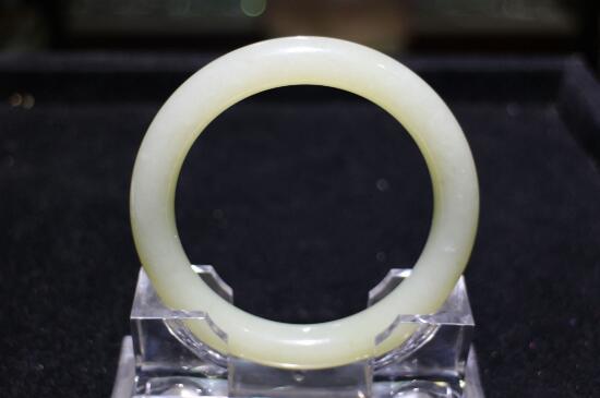 翡翠与和田玉的区别