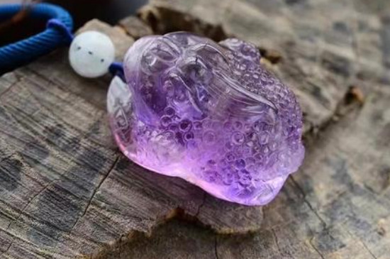 紫水晶可以和黄金一起戴吗