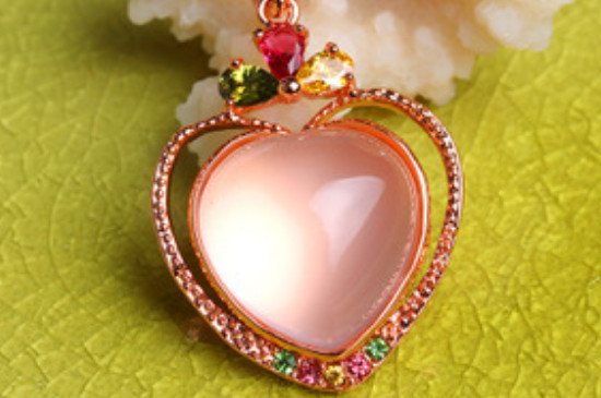 水晶能量石的功效与作用