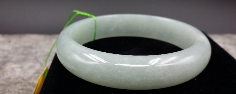 翡翠是什么材质