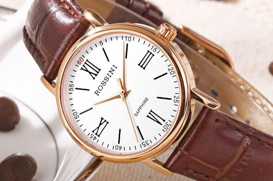 罗西尼手表怎么换电池