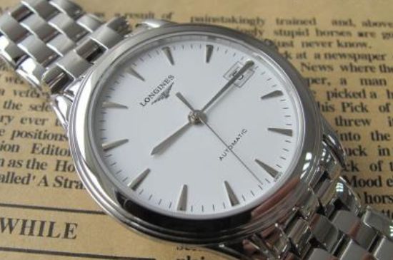 爱沃驰手表怎么鉴定真假