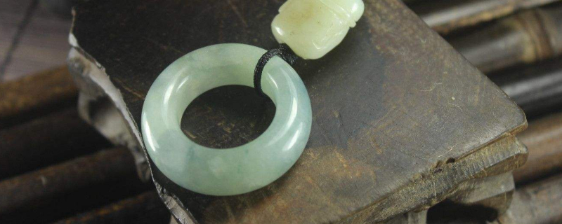 翡翠有纹是什么意思