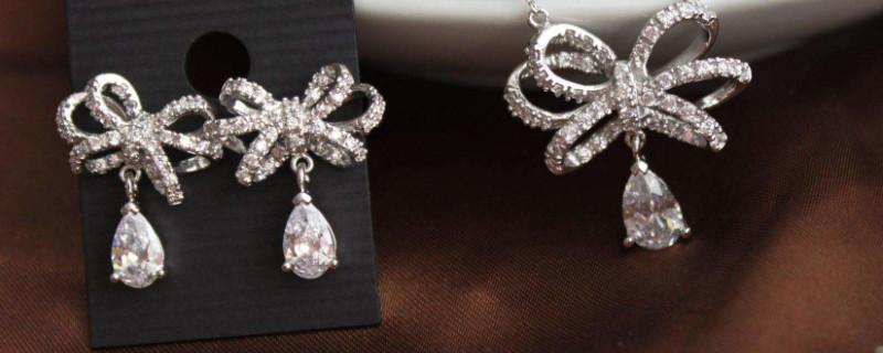 锆石怎么清理变亮