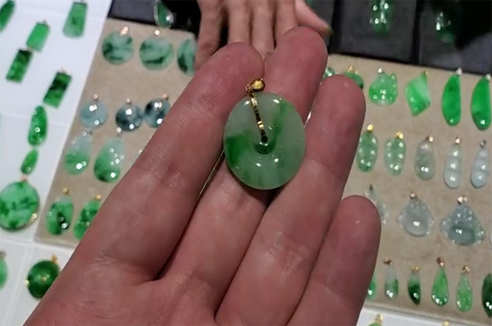 翡翠貔貅的鉴别方法