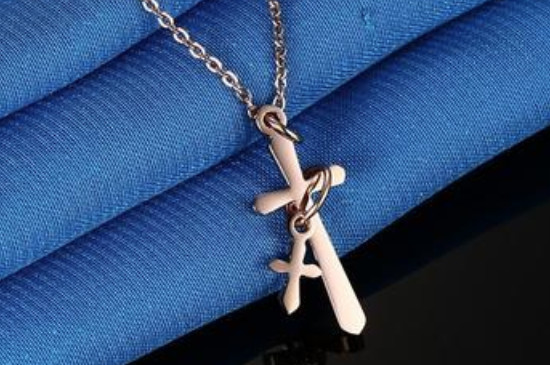 钛钢的饰品会掉色吗