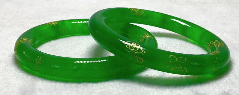 帝王绿翡翠手镯怎么鉴定真假