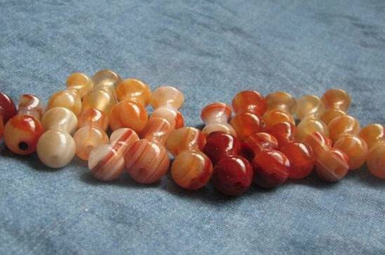 缠丝玛瑙为什么不值钱