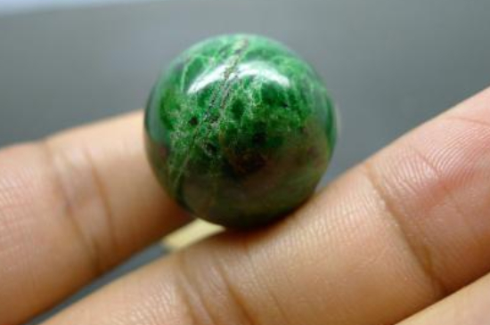 翡翠珠子怎么鉴定真假