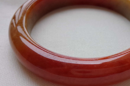 红翡翠值钱吗鉴定方法